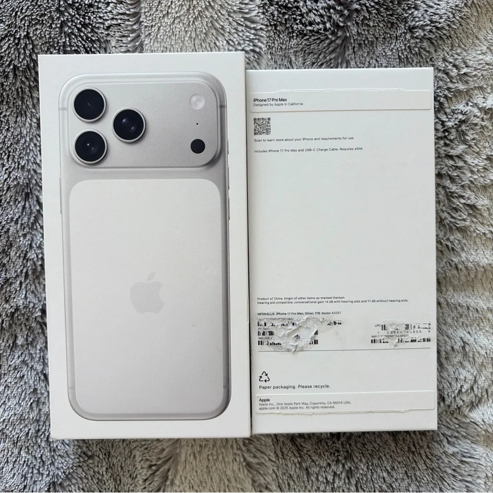 Empty Retail Box: Apple iPhone 17 Pro Max w/ USB-C Cable Silver, 1TB Model A3257